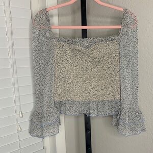 Storia floral feminine dainty blouse puff sleeve top medium